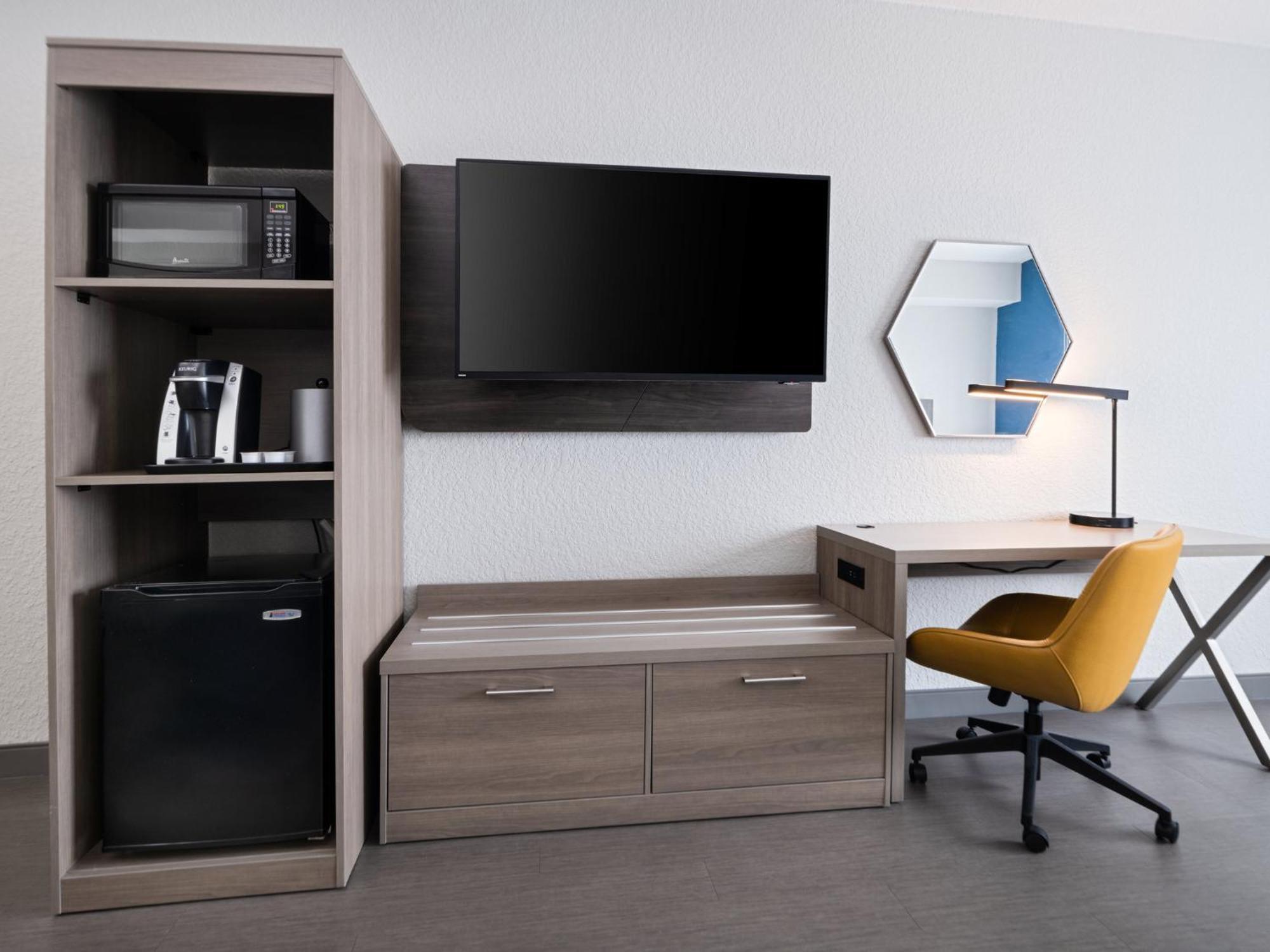 Holiday Inn Express & Suites Lakeland North I-4 By Ihg Exteriör bild